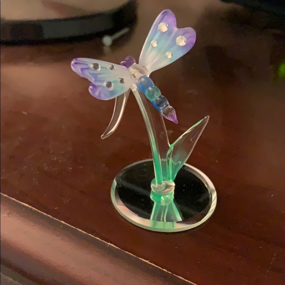 Dragonfly Statue